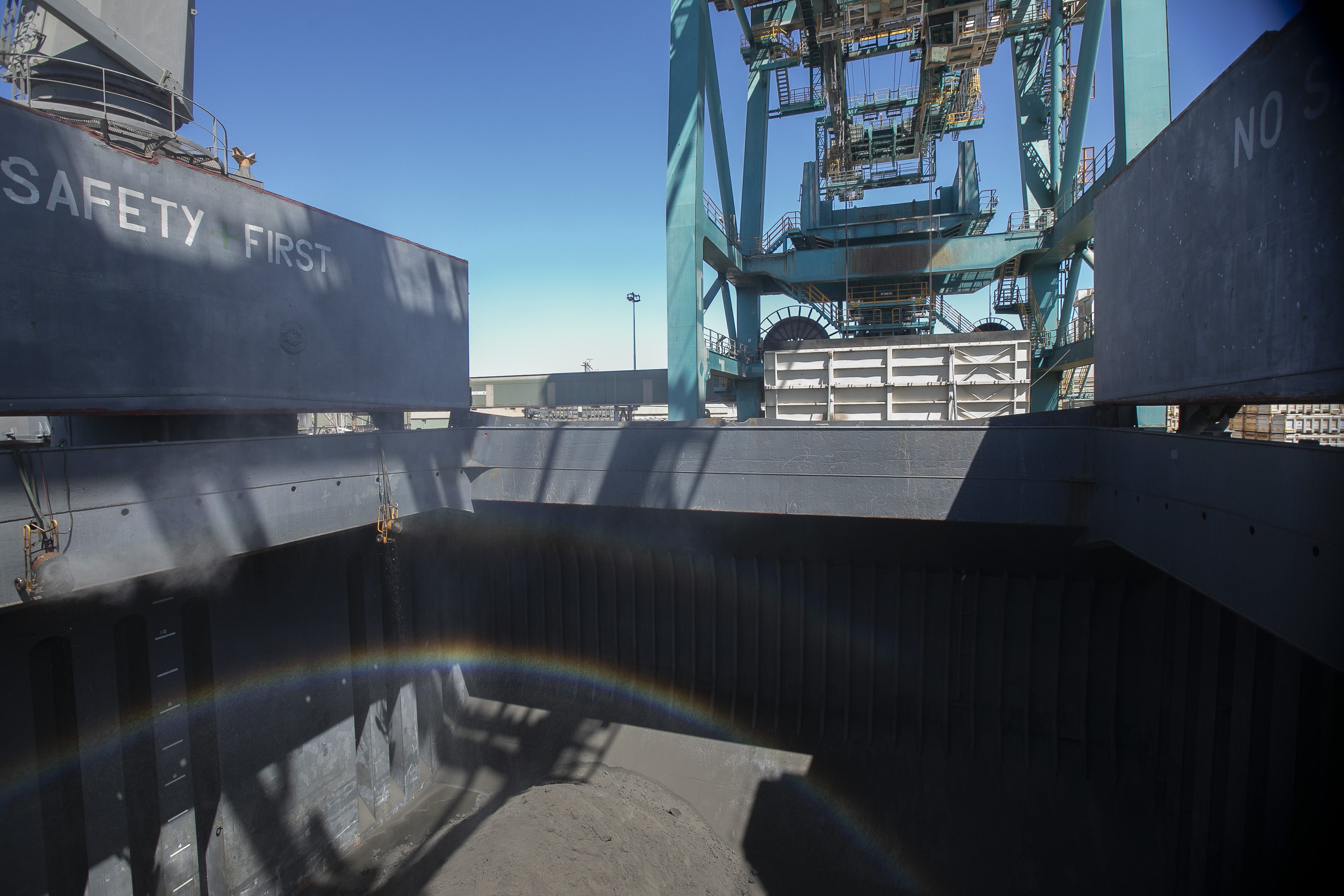 Vessel loading nickel