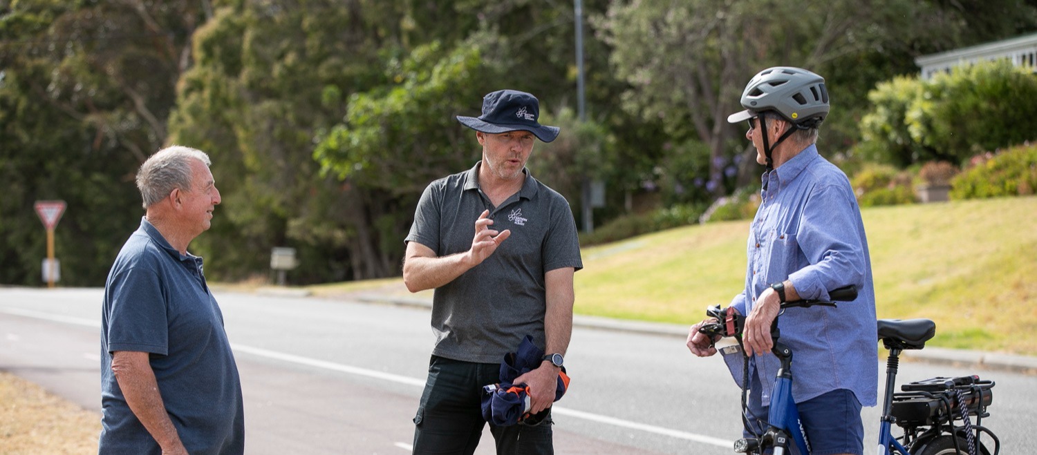 Community member talking to Southern Ports staff member