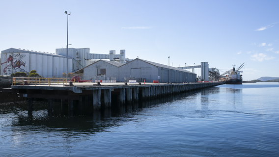 Berth 1 and 2 in Albany