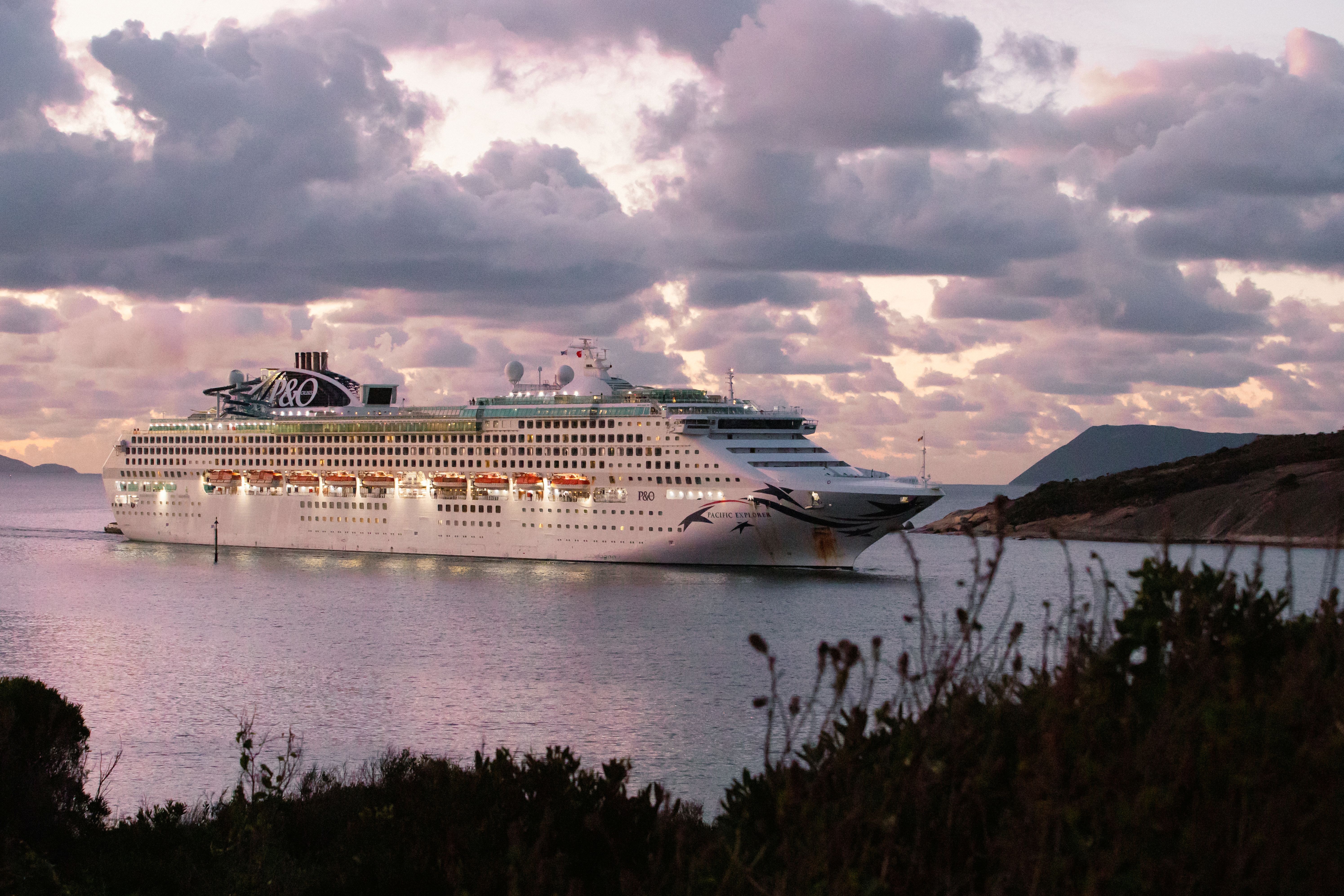 P&O Cruise ship arrival in Albany