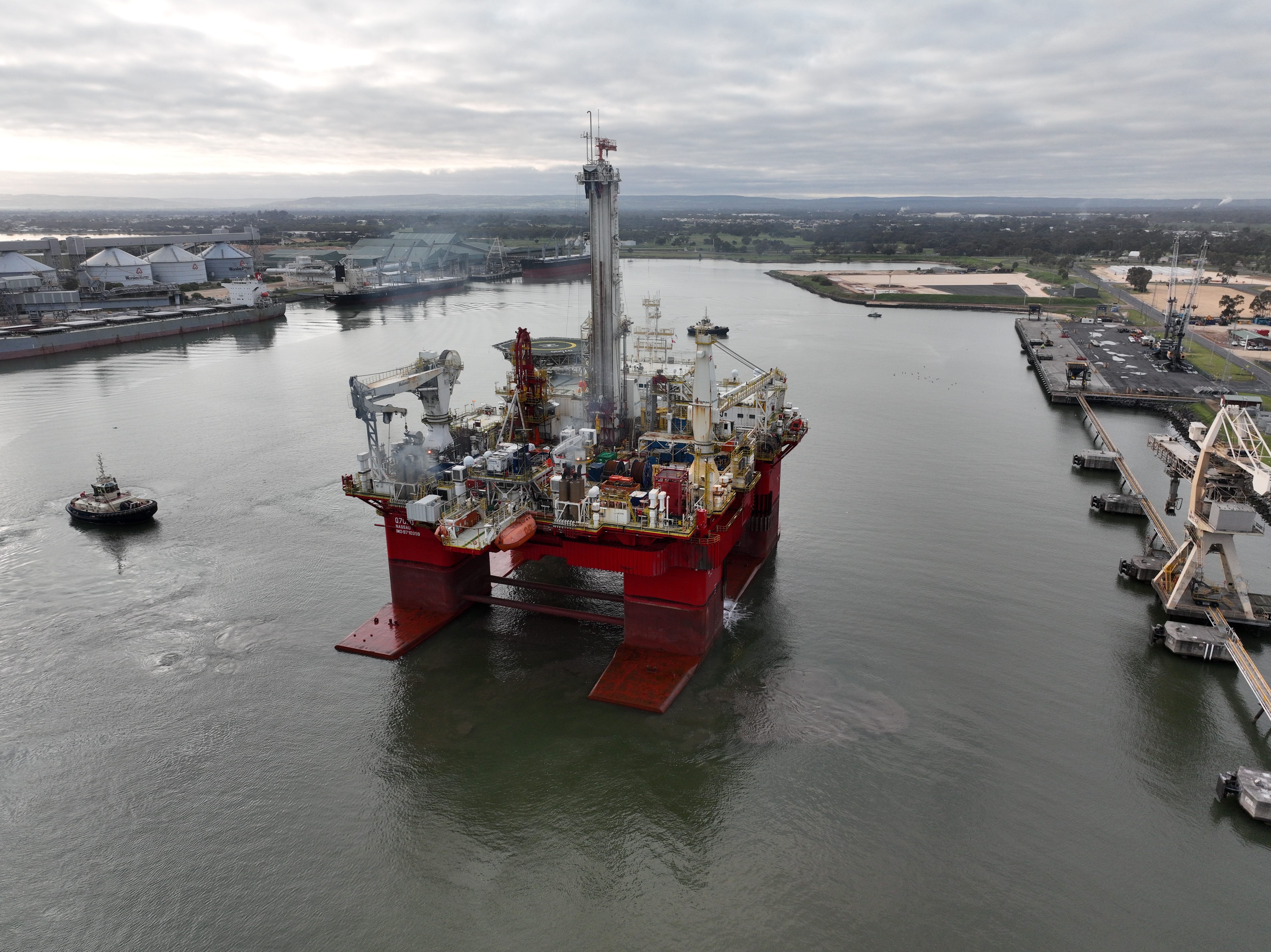 Helix vessel in Port of Bunbury
