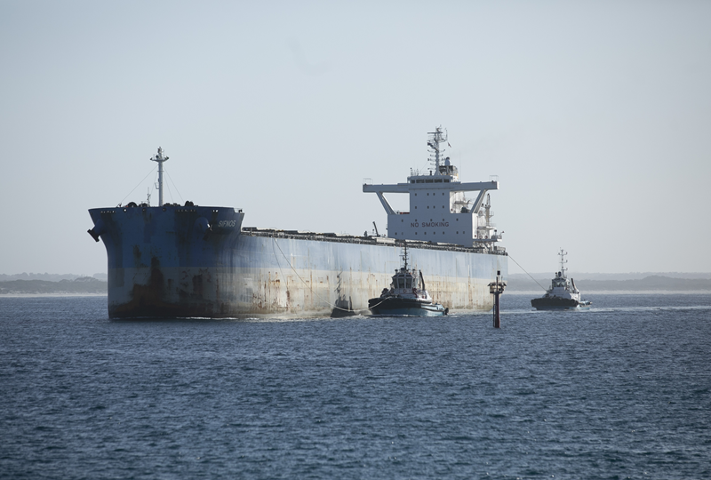 Sifnos vessel arriving in Esperance